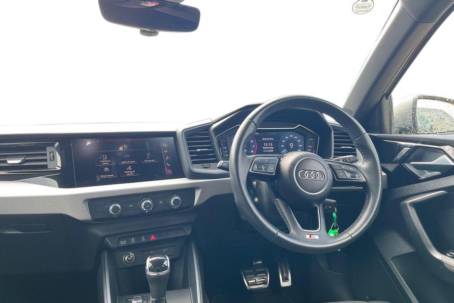 Audi A1 Photo autoimg-cd4fc4956f482e675de359941982e1a100dc930e.jpg