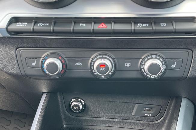 AUDI Q2 Photo 31