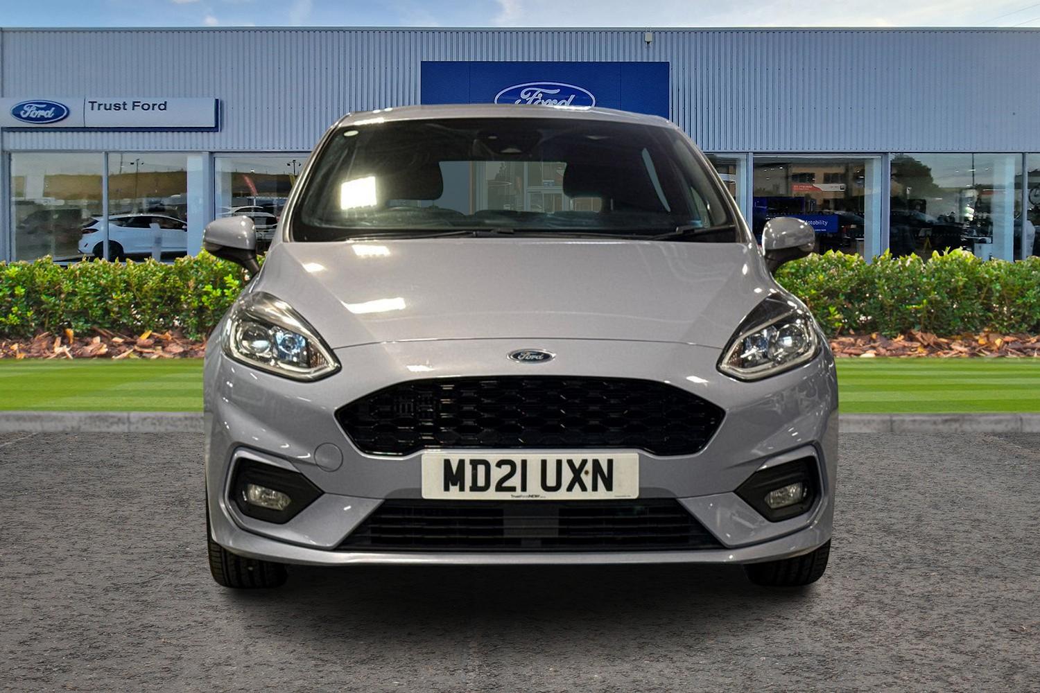 Ford FIESTA Photo 5
