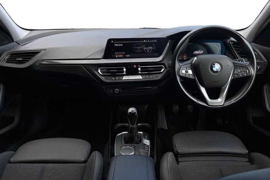 BMW 1 SERIES Photo autoimg-cd5825546c2f41808b17e19a3c18b9fe2adacf75.jpg