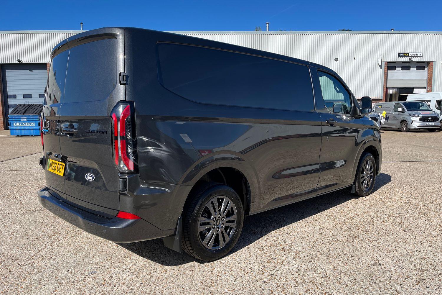 Ford E-TRANSIT CUSTOM Photo 6