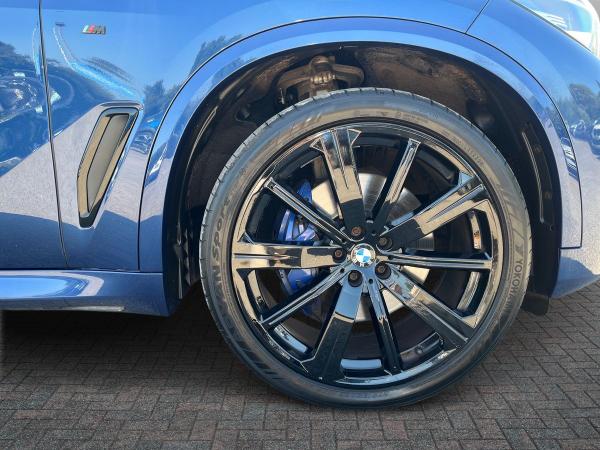 BMW X5 Photo autoimg-cd58a0cb5f00928e2c334d8ba6bcff9afede3c78.jpg