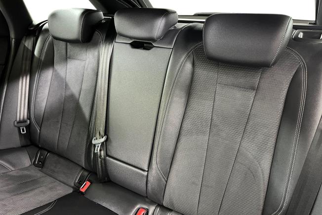 Audi A4 Avant Photo 9