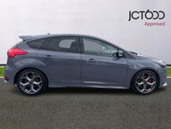 FORD Focus Photo 4