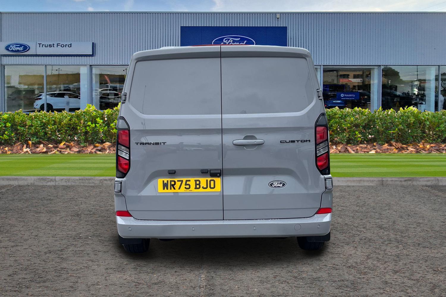 Ford TRANSIT CUSTOM Photo 12