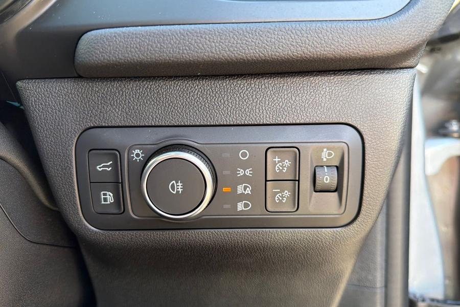 Ford KUGA Photo autoimg-cd5e0f080cedfd95d16fec90a9781f391f54f8c0.jpg