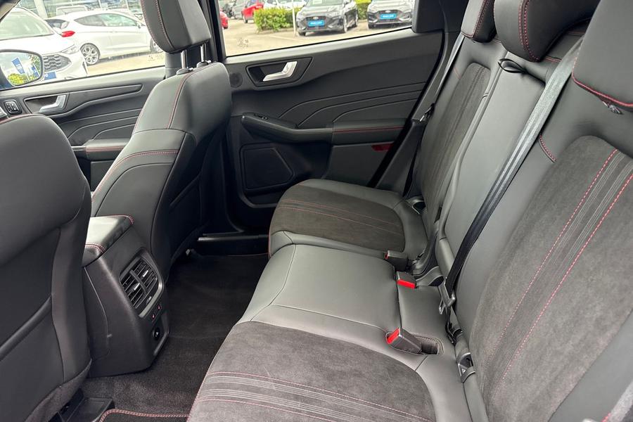 Ford KUGA Photo autoimg-cd60e1e090d0a5b86205a2e80a7430123a708818.jpg