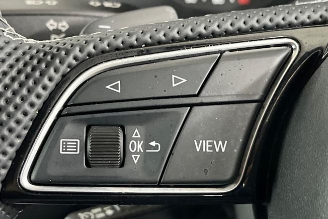 AUDI Q2 Photo 16