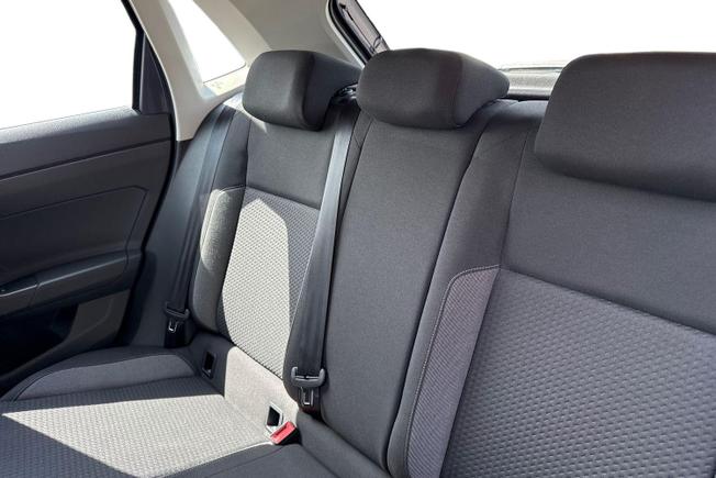 VOLKSWAGEN Polo Photo 9
