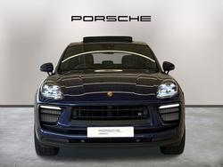 PORSCHE Macan Photo 2