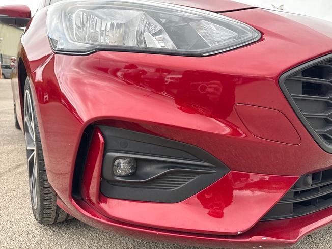 FORD Focus Photo 23