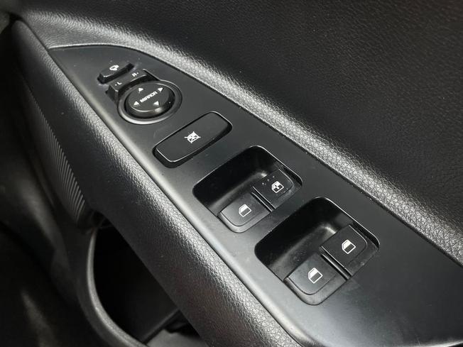 KIA Rio Photo 34