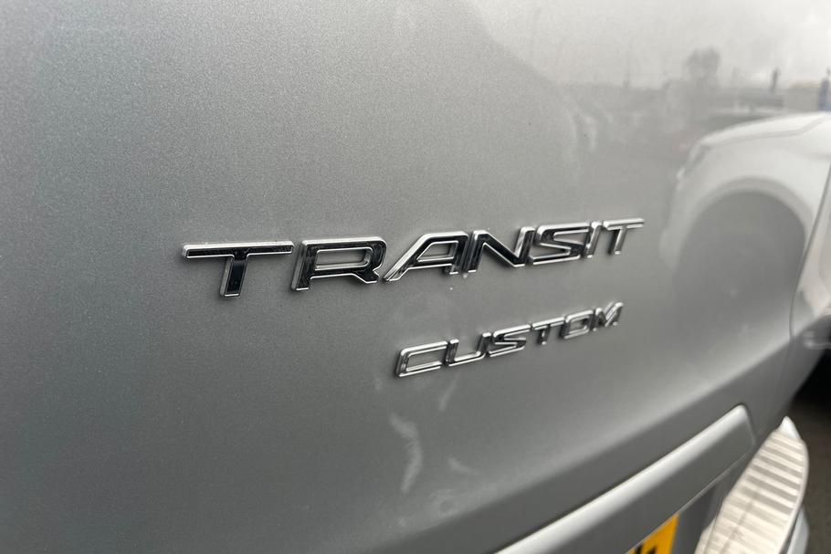 Used Ford TRANSIT CUSTOM HN22XYG 19