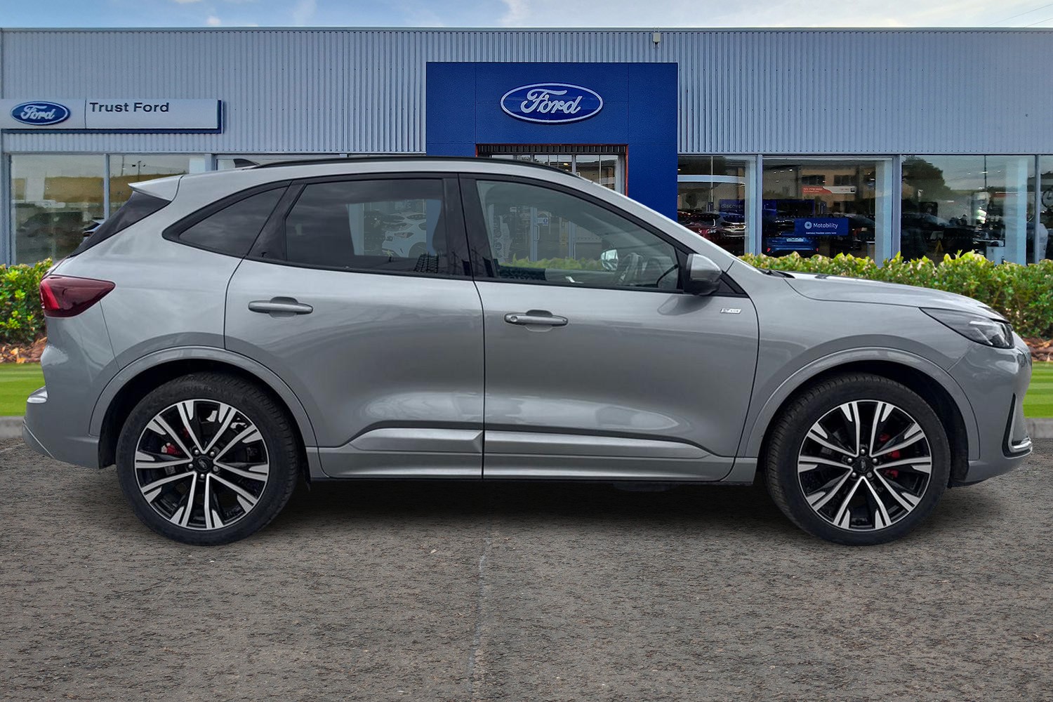 Ford KUGA Photo 2