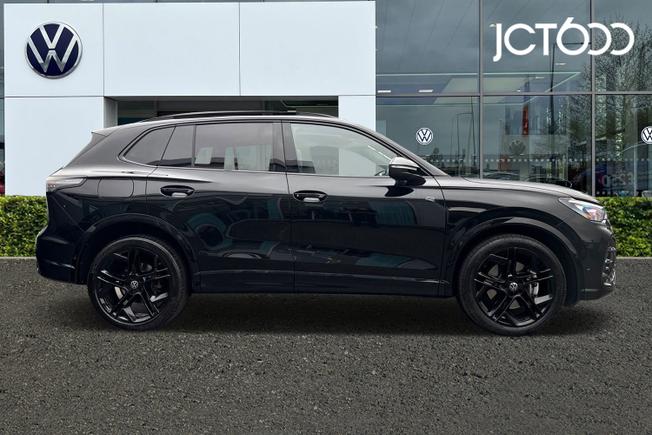 VOLKSWAGEN Tiguan Photo 4