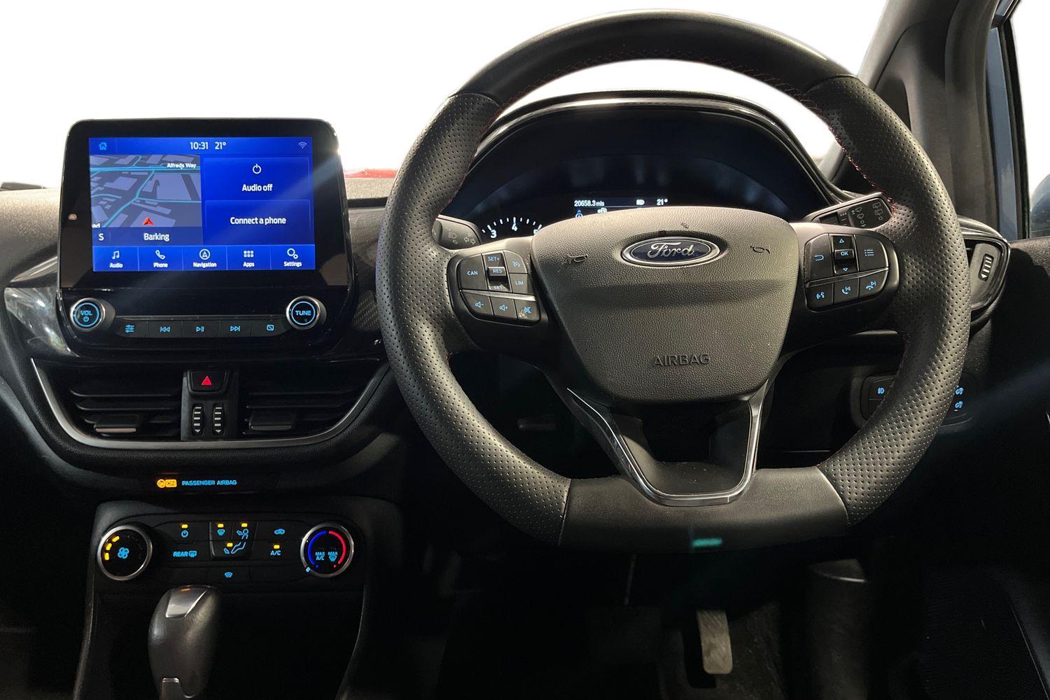 Ford FIESTA Photo 10
