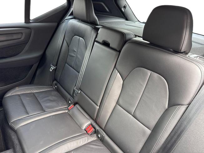 VOLVO Xc40 Photo 9