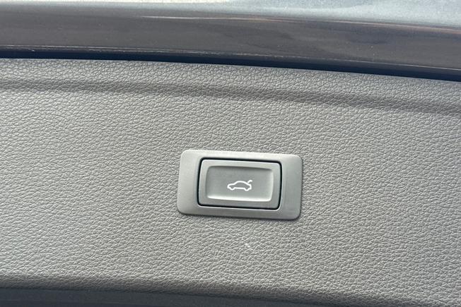 AUDI SQ5 Photo 30