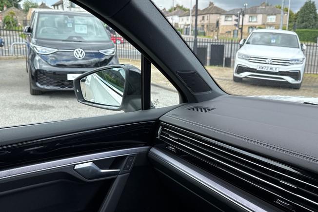 Volkswagen Touareg Photo 41