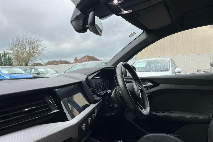 Audi A1 Photo autoimg-cd82445674c9ffb7c60ea5e04947b5c8cf7e71ee.jpg