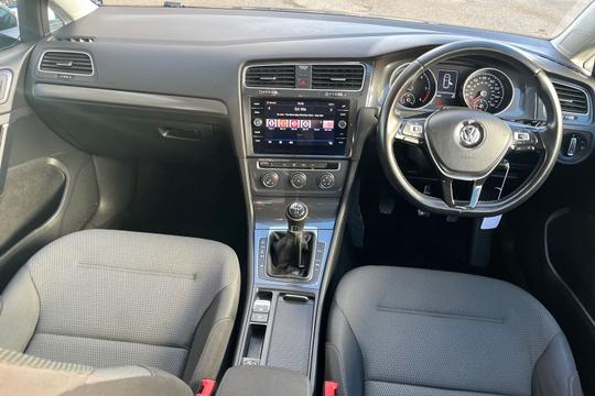 Volkswagen Golf Photo autoimg-cd848fdfd3c14913e4c94fed097e097b74ea483f.jpg
