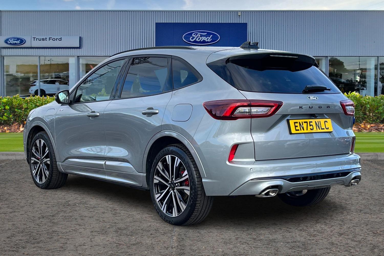 Ford KUGA Photo 1