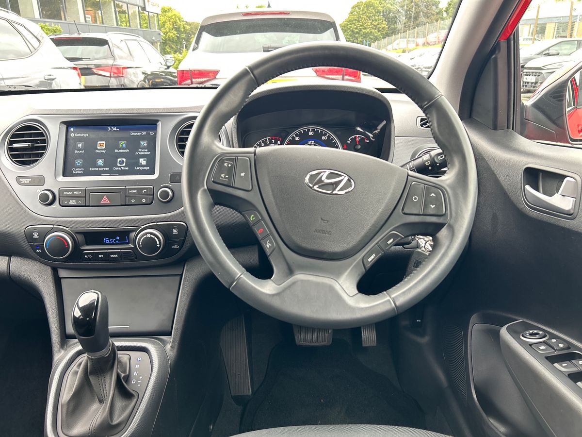 Hyundai i10 Photo 13
