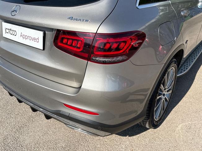 MERCEDES-BENZ Glc Photo 18