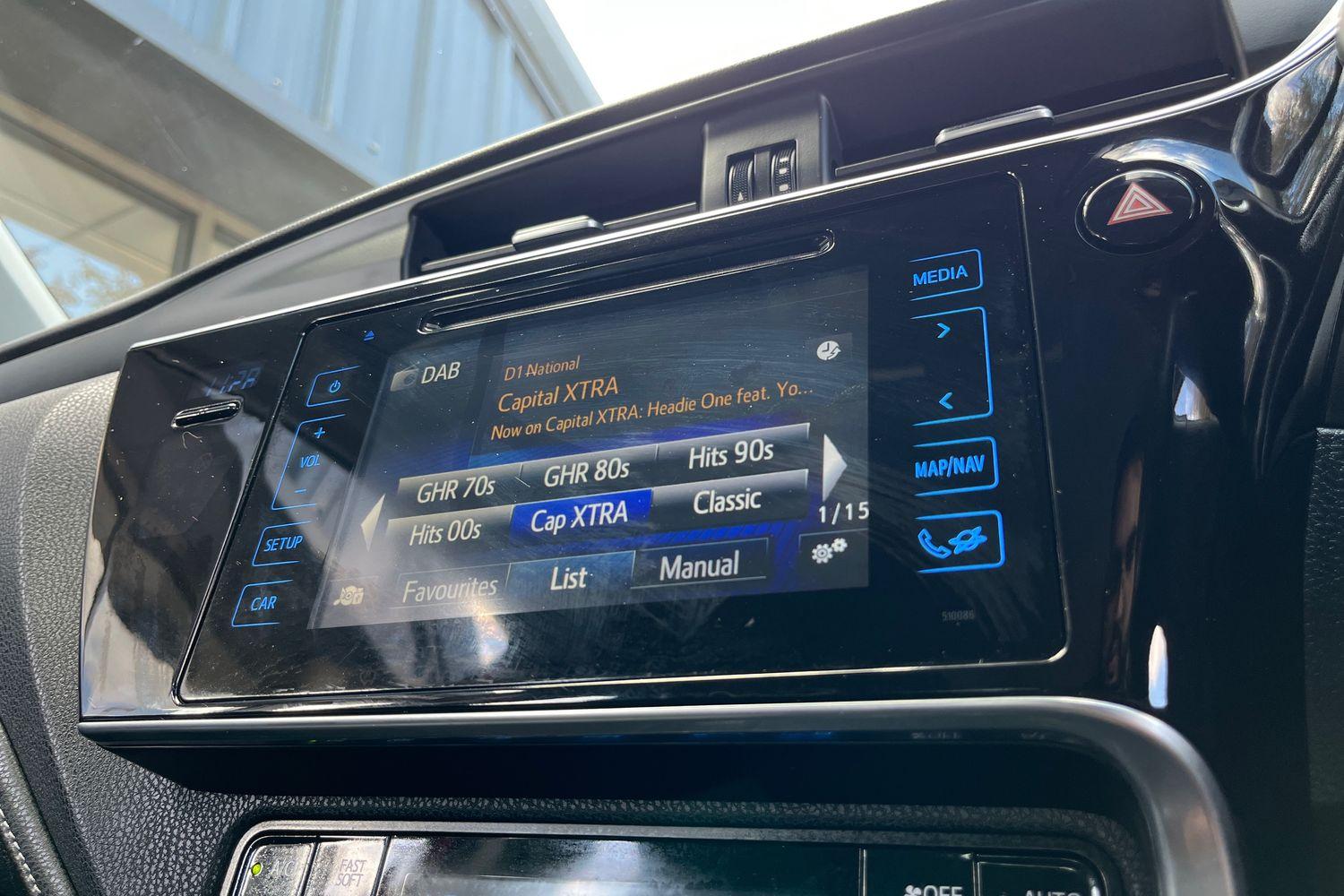 Toyota Auris Photo 25