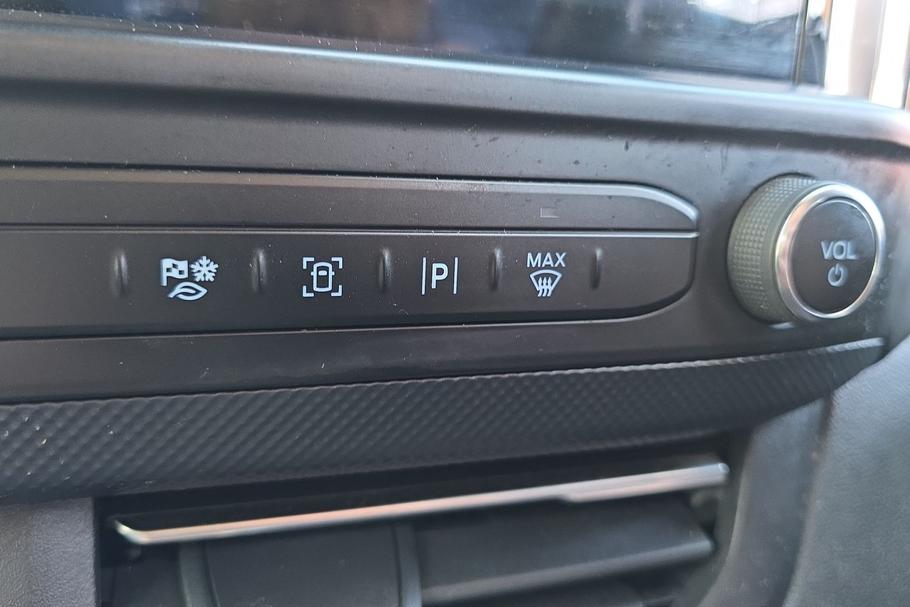Used FORD TRANSIT CUSTOM WO73HMK 31