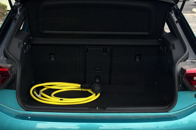 VOLKSWAGEN ID.3 Photo 12