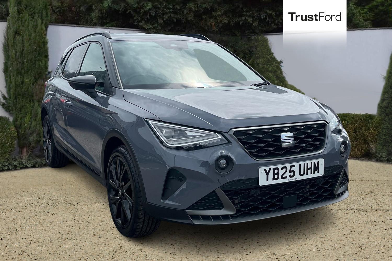 SEAT ARONA Photo 0