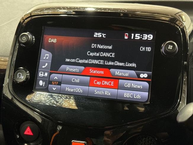 TOYOTA Aygo Photo 13
