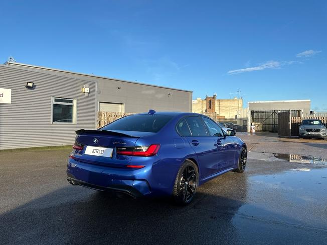 BMW 3 Series Photo 27