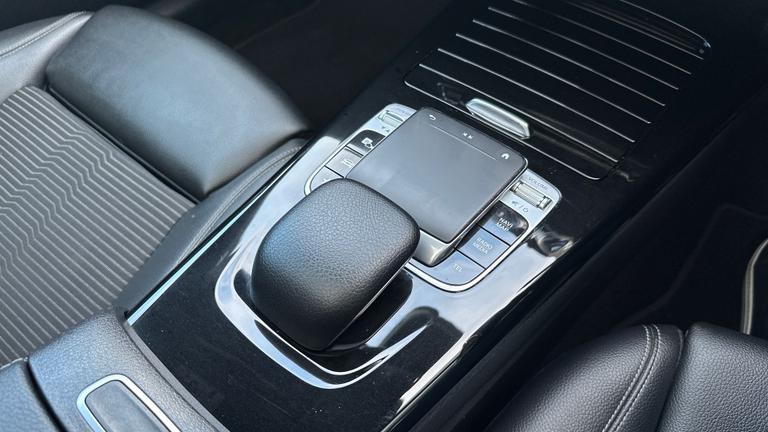 Used Mercedes-Benz A Class YJ69MSR 13