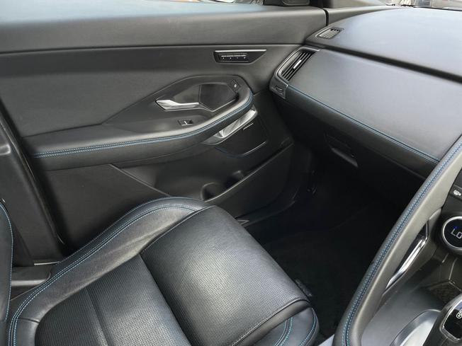 JAGUAR E-PACE Photo 52