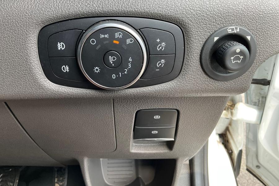 Ford TRANSIT Photo autoimg-cd949fc8b39d8ad27c0546888a1bc643b18e4ac5.jpg