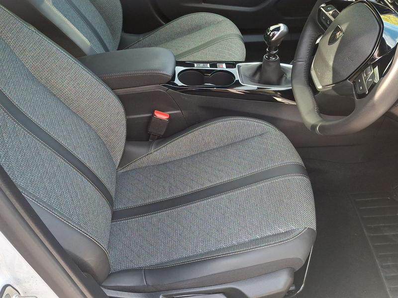 Used Peugeot 2008 HY74OAA 47