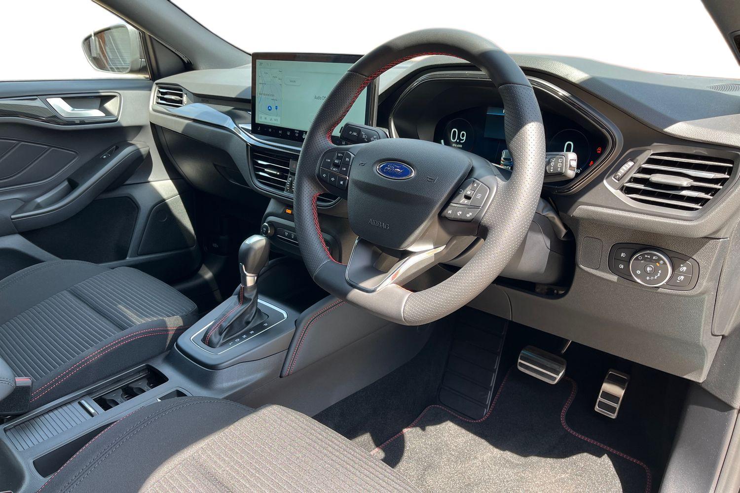Ford Focus Photo 8
