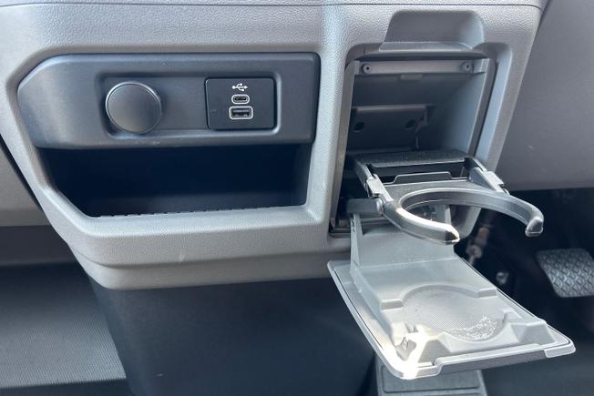 VOLKSWAGEN Transporter Photo 40