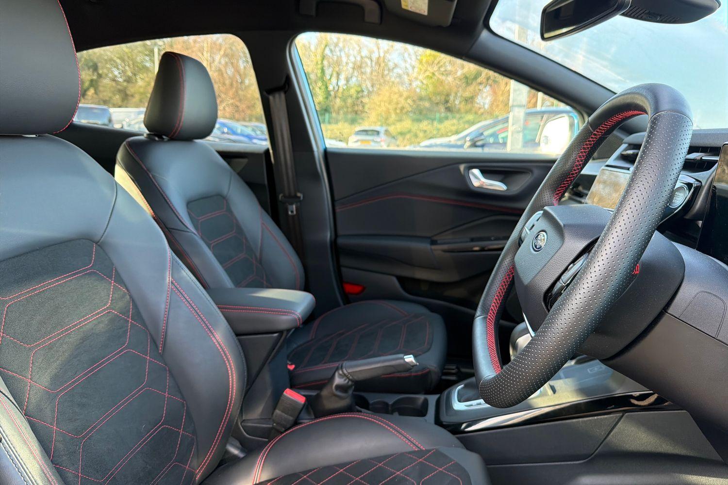 Ford PUMA Photo 16