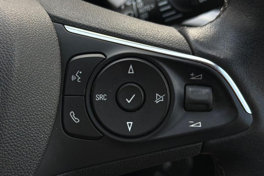 Vauxhall GRANDLAND Photo autoimg-cda48cf1d17201b63188b2d042057a4f2d5e5964.jpg