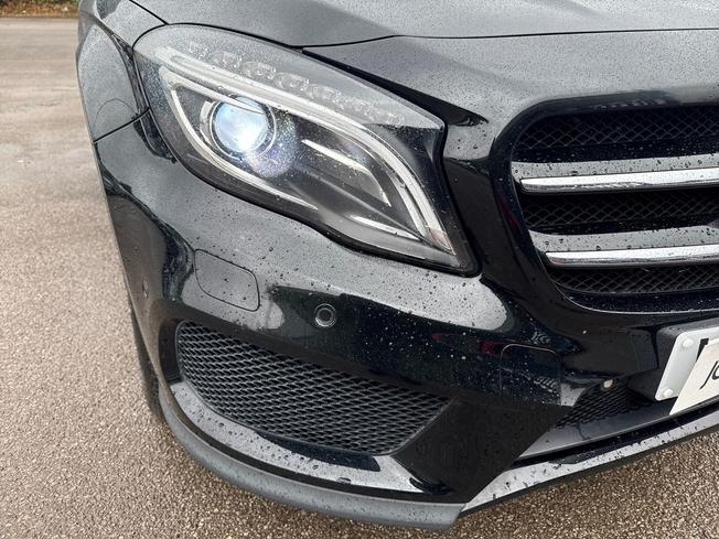 MERCEDES-BENZ Gla Photo 31