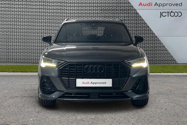 AUDI Q3 Photo 9