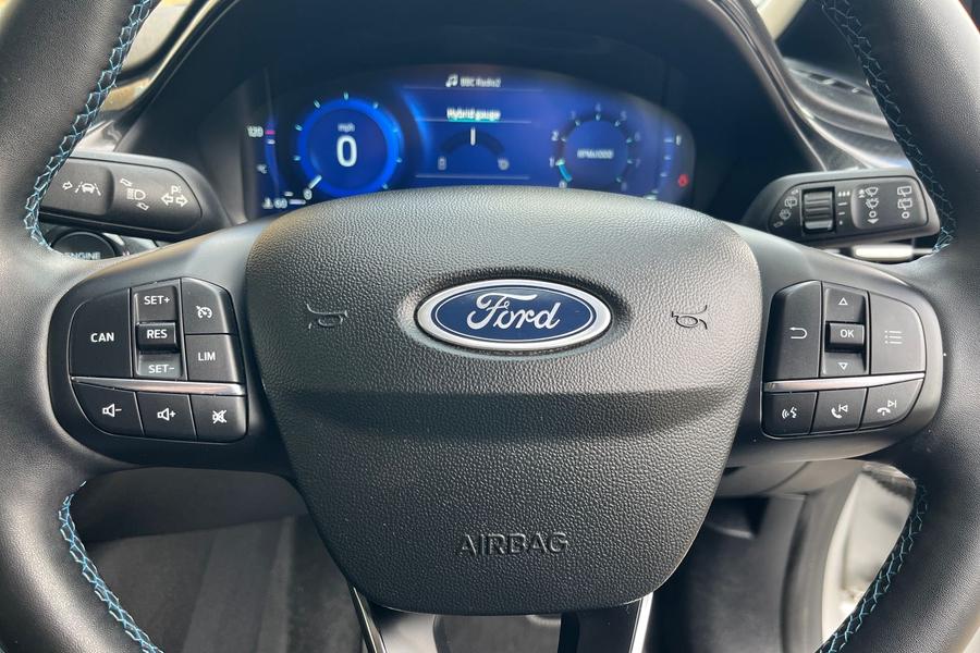 Ford FIESTA Photo autoimg-cda92477c23482b58cca8722218b9e5d096d85af.jpg