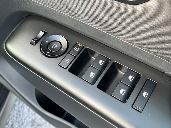 Hyundai KONA Photo autoimg-cda940297881fd619a9709e3da8f0da2dd82fed3.jpg