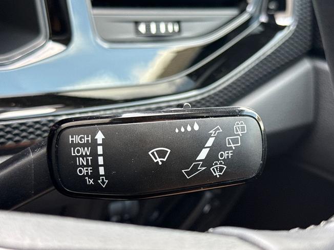 VOLKSWAGEN Polo Photo 57