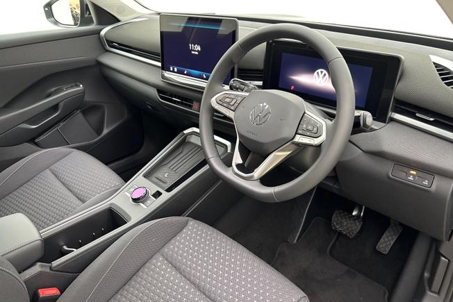 VOLKSWAGEN T-Roc Photo 6