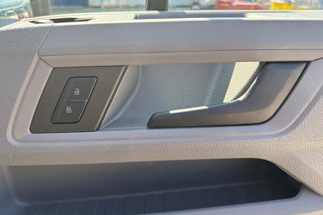 VOLKSWAGEN Crafter Photo 37
