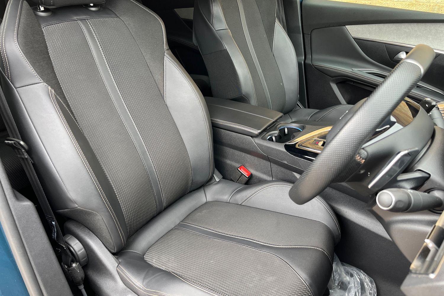 Peugeot 5008 Photo 16